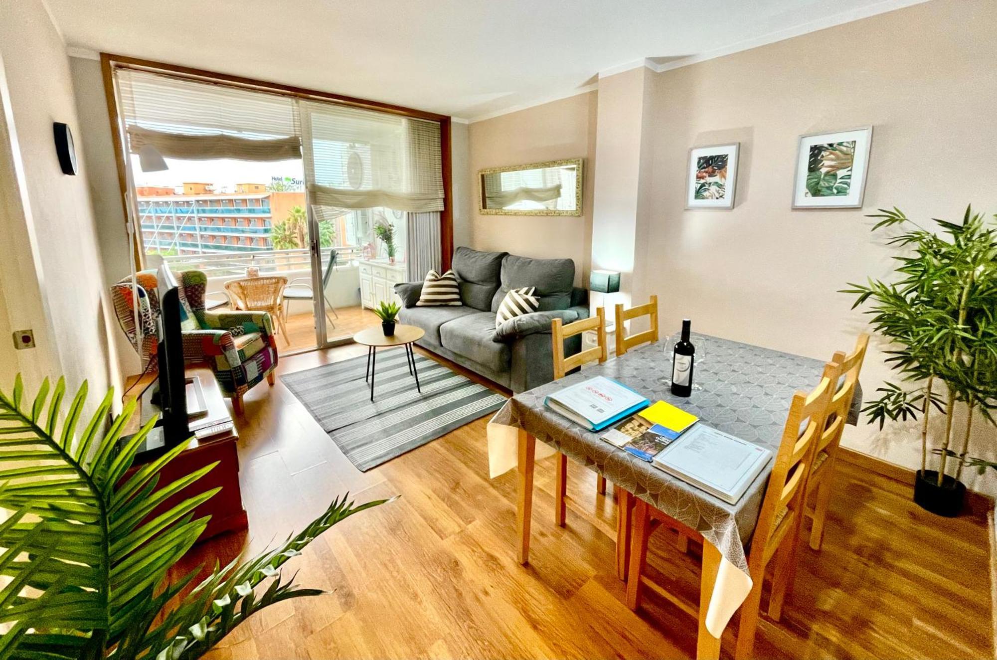 Seahomes Vacations, La Bleue, Beach&pool, Pk, Full Equipped In Fenals Appartement *
