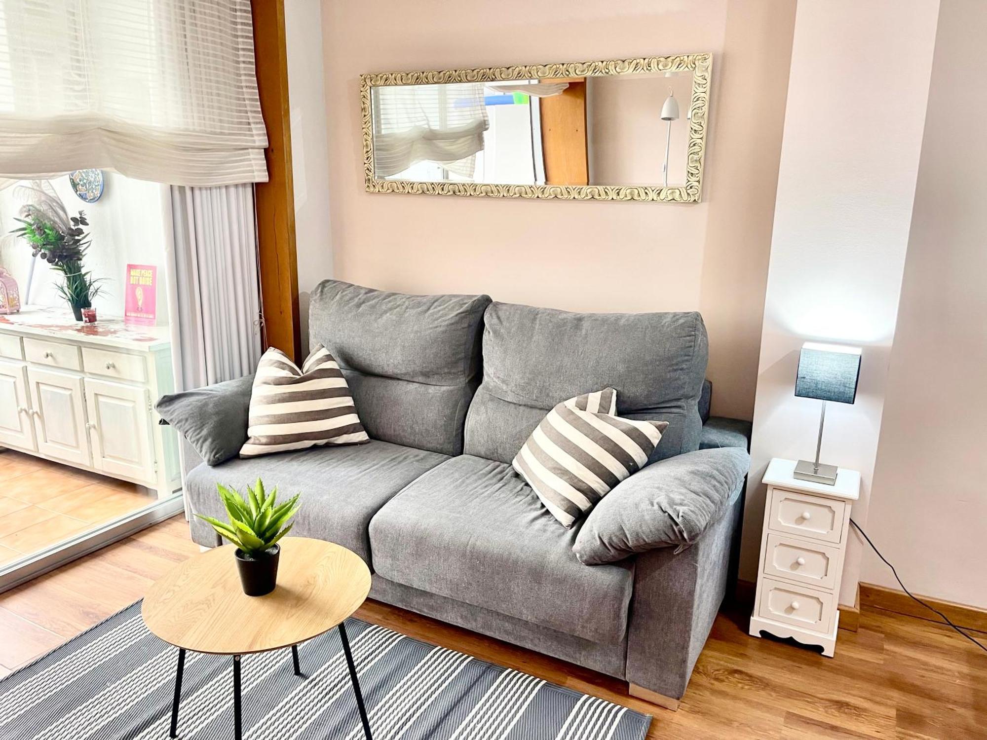 Appartement Seahomes Vacations, La Bleue, Beach&pool, Pk, Full Equipped In Fenals Lloret de Mar