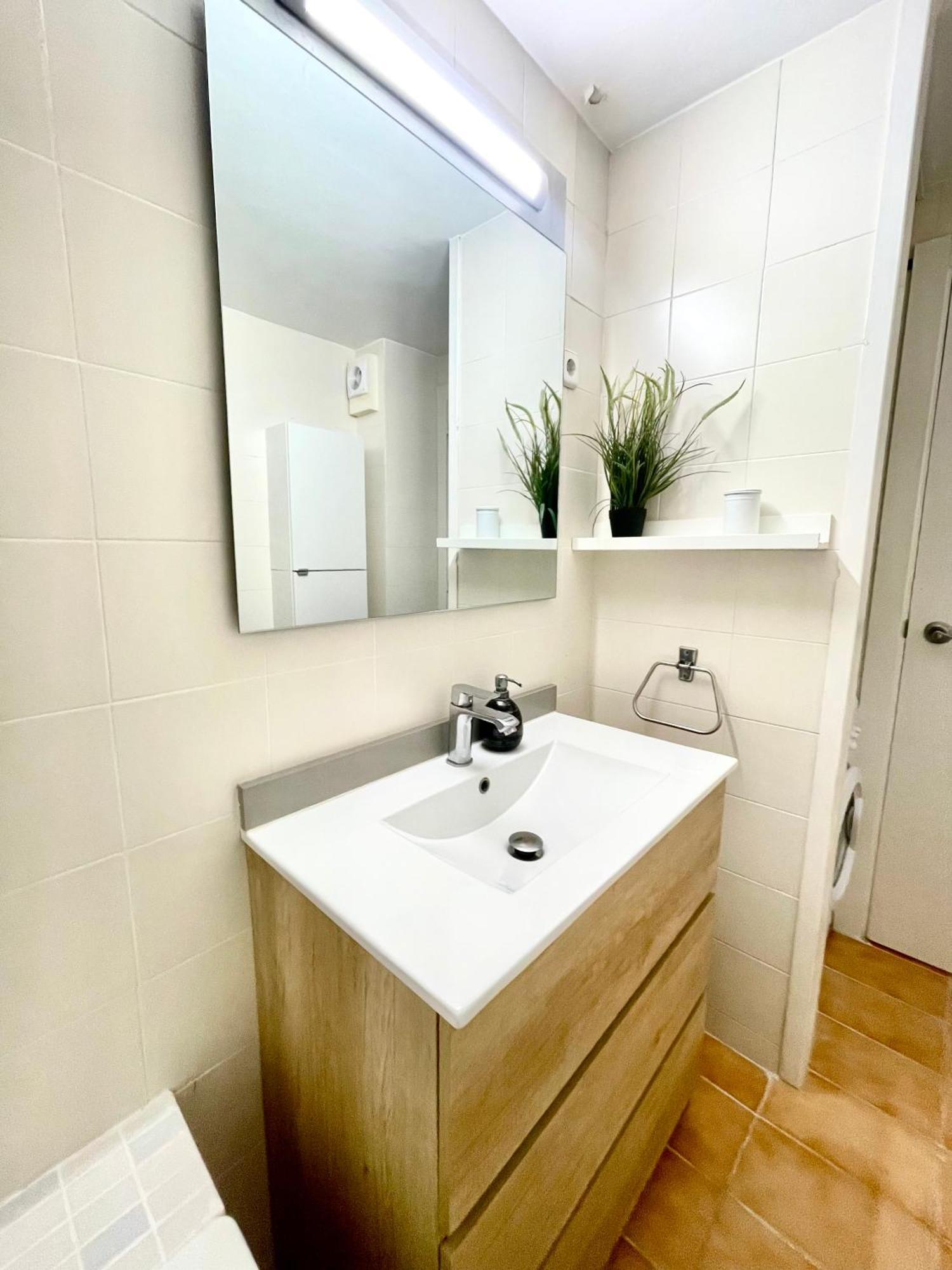 Seahomes Vacations, La Bleue, Beach&pool, Pk, Full Equipped In Fenals Appartement *