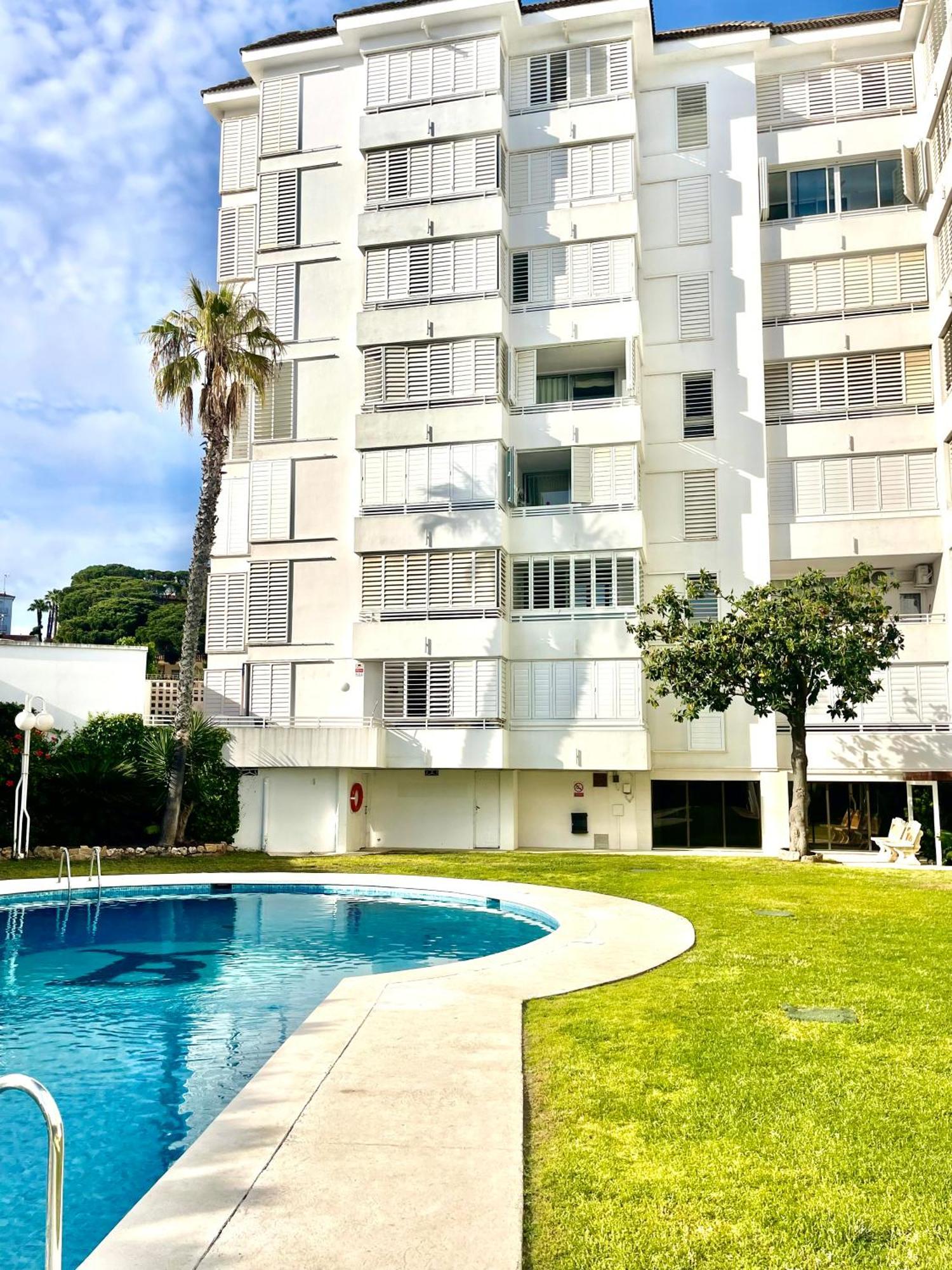Seahomes Vacations, La Bleue, Beach&pool, Pk, Full Equipped In Fenals * Lloret de Mar